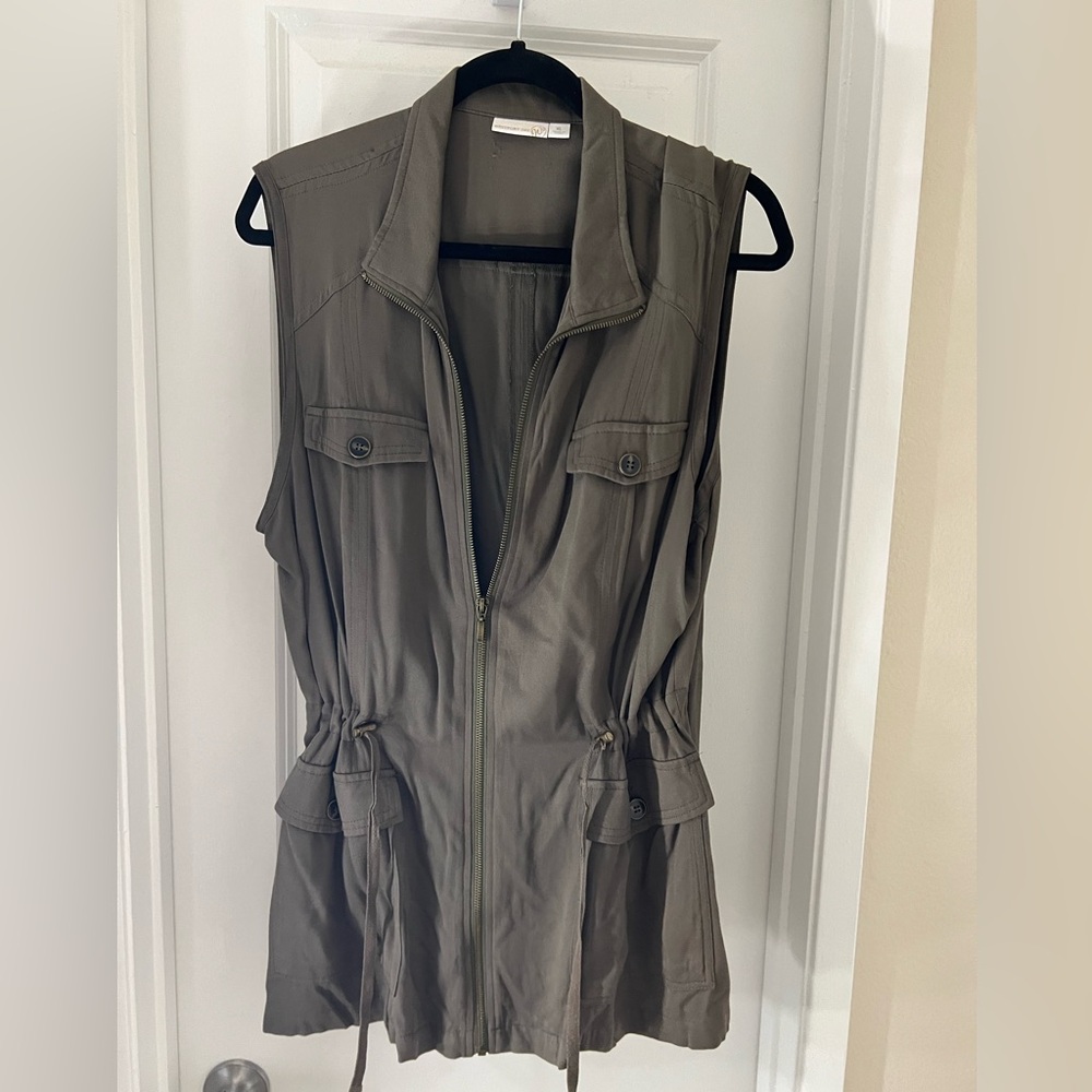 Westport Women's Sleeveless Utility Jacket - Khaki